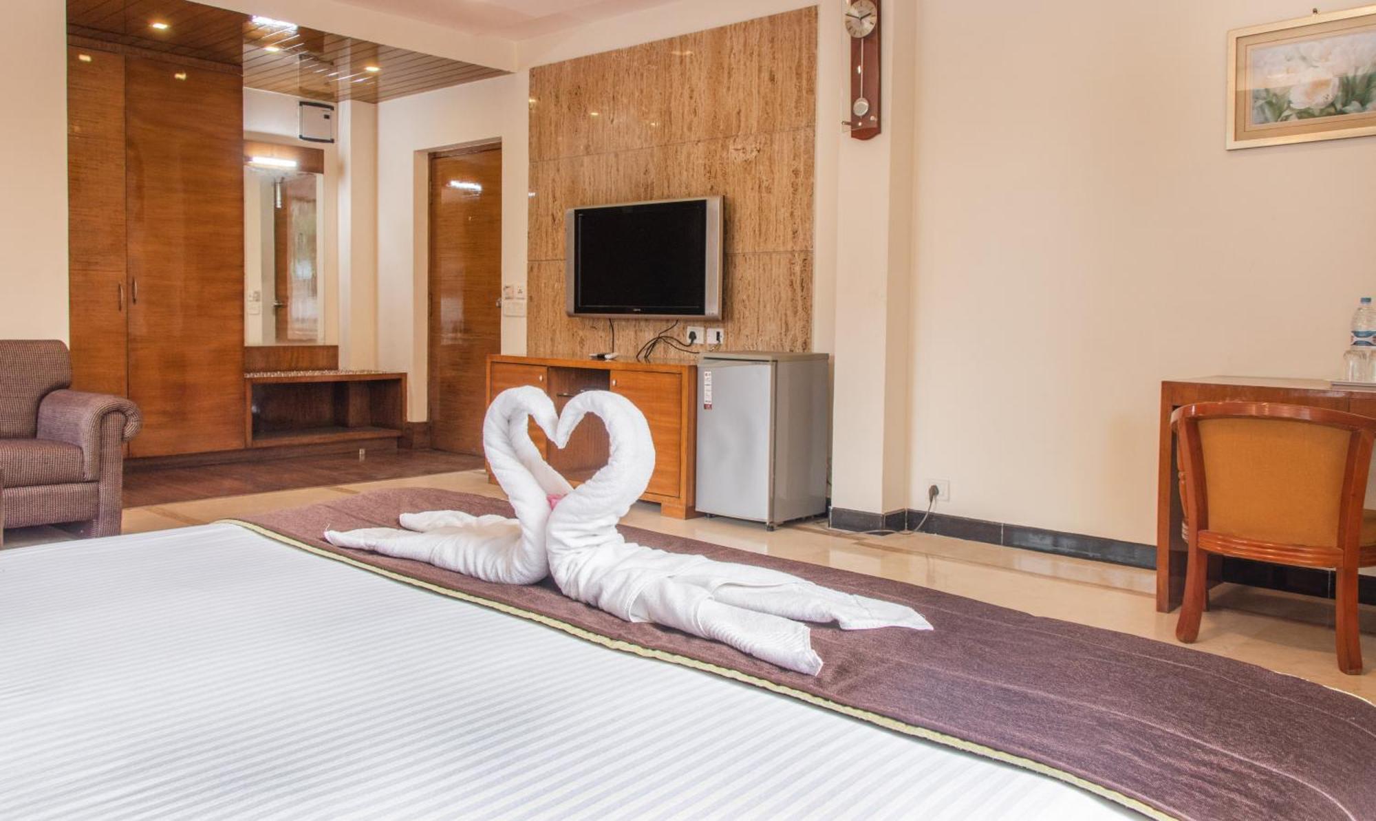 Athasri Hotel Infantry Road บังกาลอร์ ภายนอก รูปภาพ