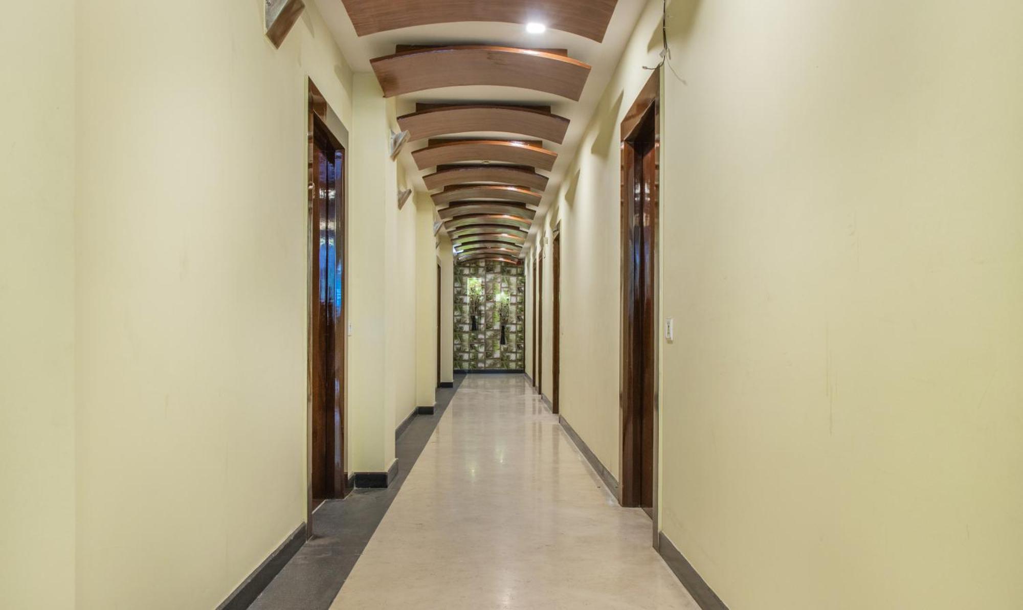 Athasri Hotel Infantry Road บังกาลอร์ ภายนอก รูปภาพ
